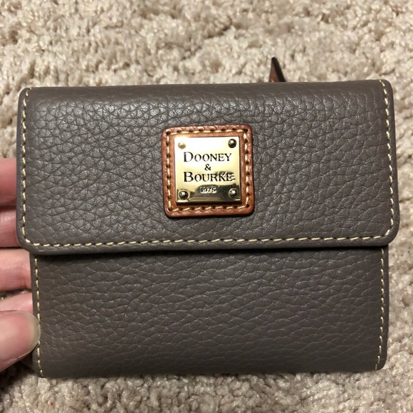 Dooney & Bourke Handbags - Dooney and Bourke leather wallet